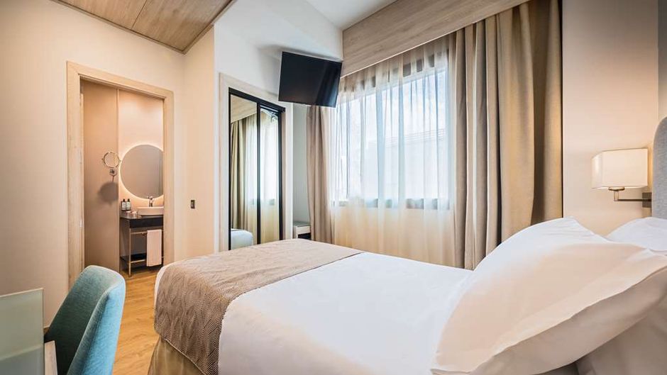 Occidental Sevilla Viapol Room