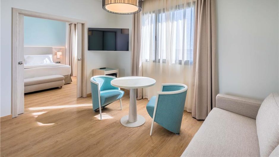 Occidental Sevilla Viapol Suite