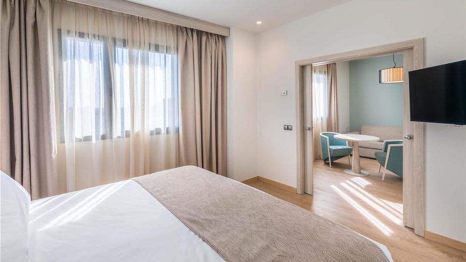 Occidental Sevilla Viapol Suite
