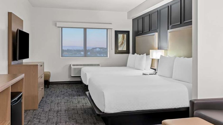 Best Western Plus Winkler Room
