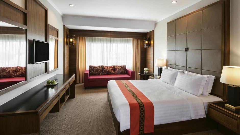 Moevenpick Suriwongse Hotel Chiang Mai Room