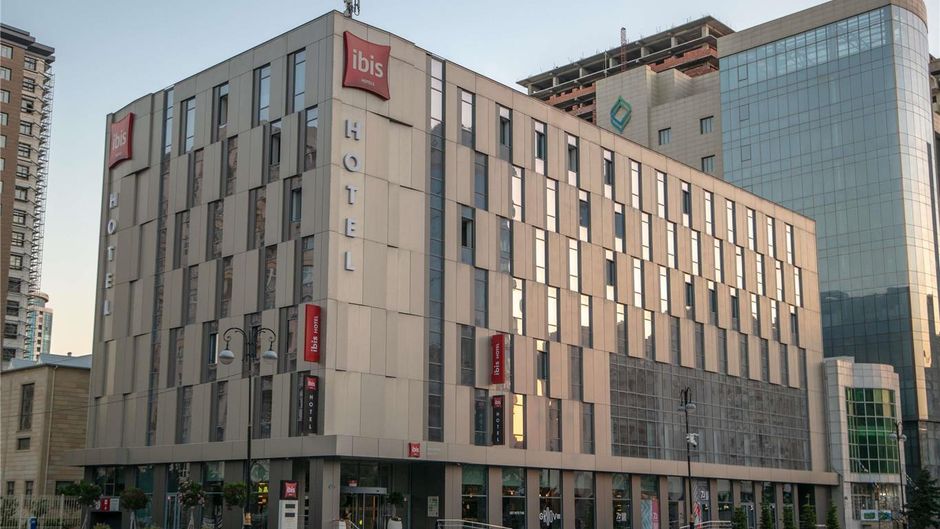 Ibis Baku City Exterior