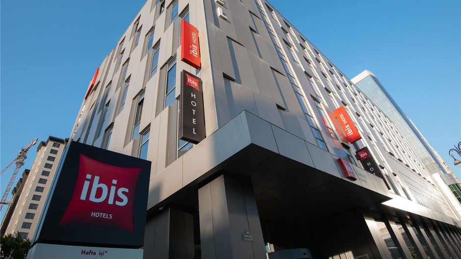 Ibis Baku City Exterior