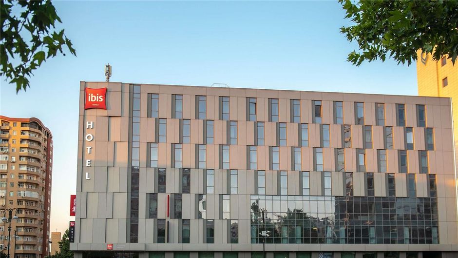 Ibis Baku City Exterior