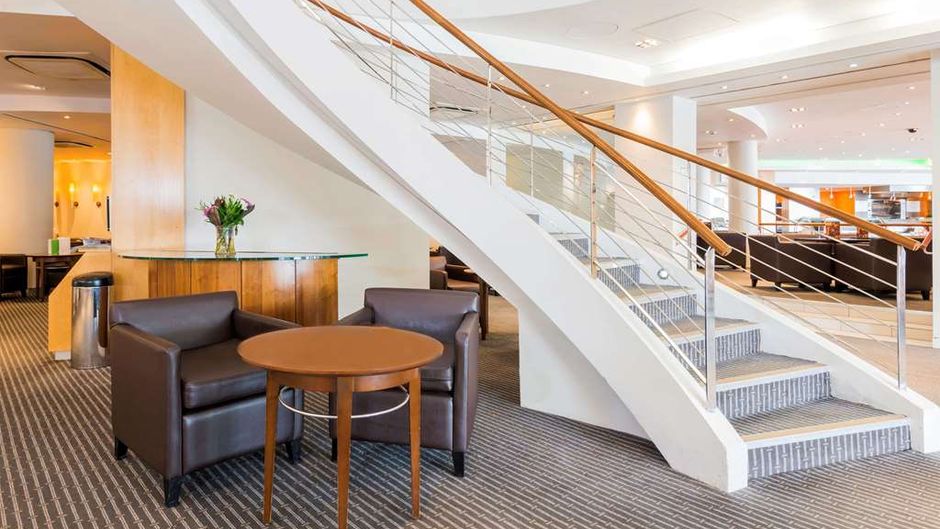 Best Western London Heathrow Ariel Hotel Lobby