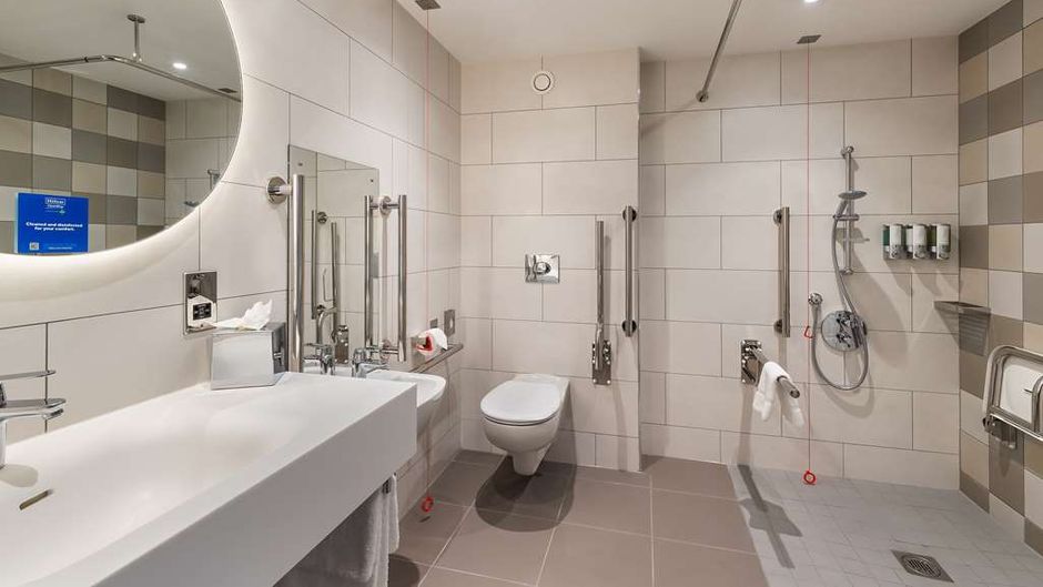 Hampton by Hilton Torquay Room