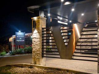 Hotel V