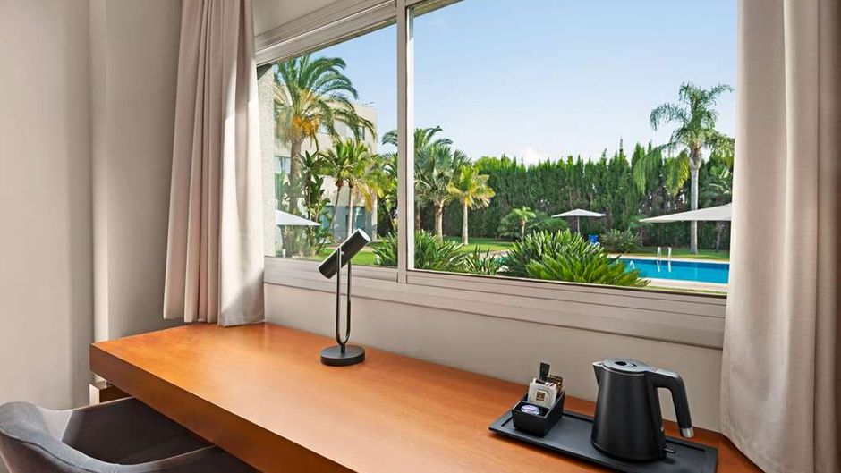 Ramada by Wyndham Valencia Almussafes Room