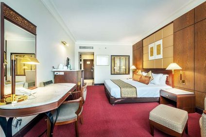 Ramada by Wyndham Bangkok Chaophya Park