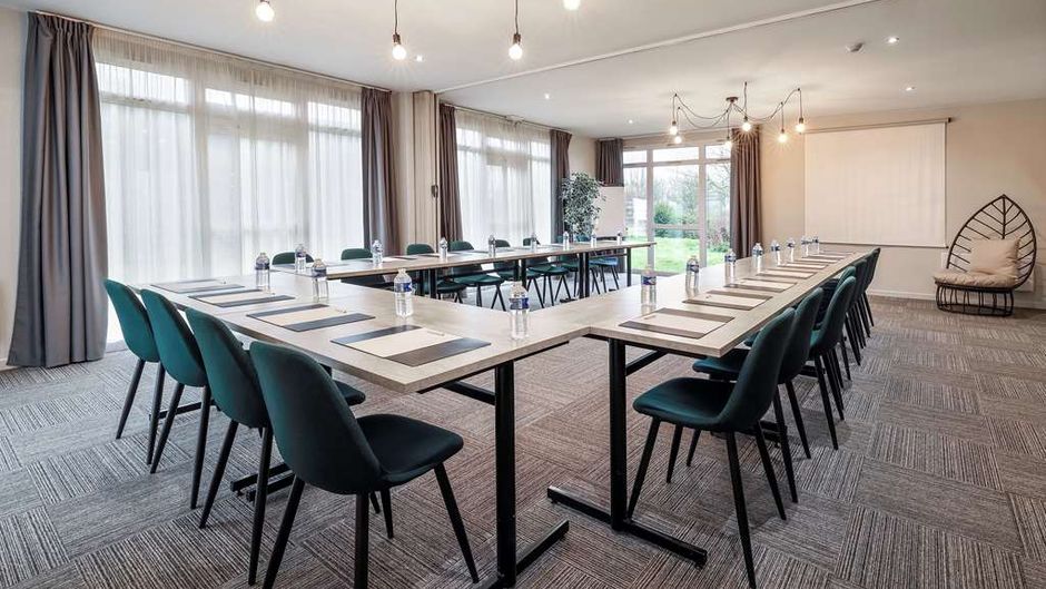 Sure Hotel by BW Calais Coquelles Tunnel Meeting