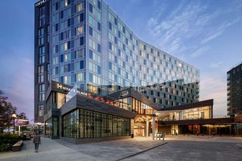 Hyatt Place Boston Seaport District