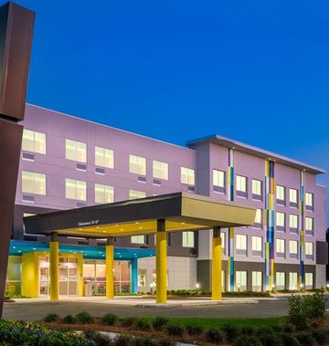 Tru by Hilton Savannah Airport