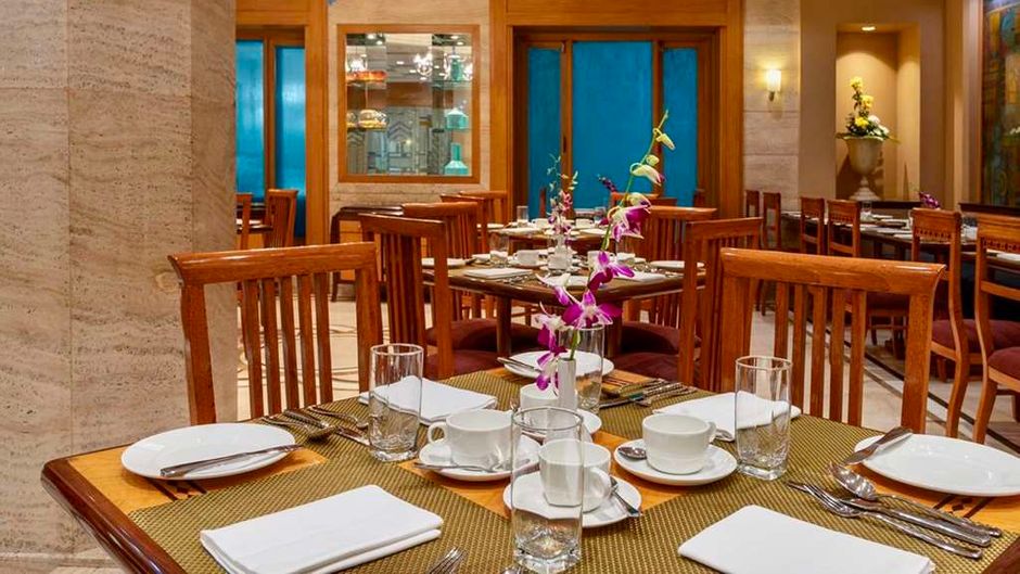 Sarovar Portico Kalupur-Ahmedabad Restaurant