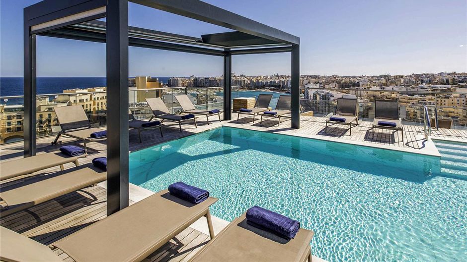 Mercure St. Julian's Malta Pool