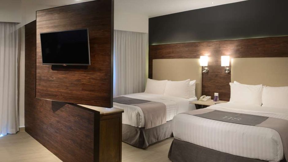 HS HOTSSON Smart Leon Centro Max Room