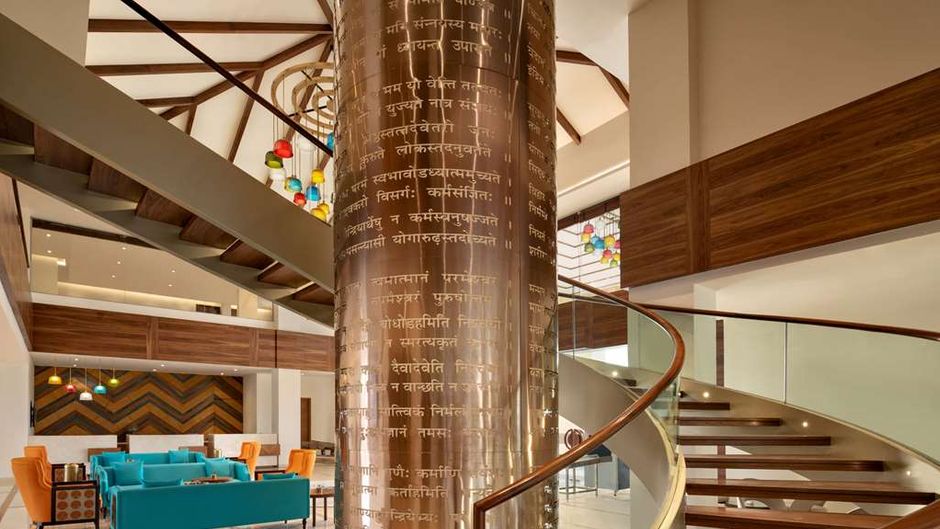 Hawthorn Suites by Wyndham Dwarka Lobby