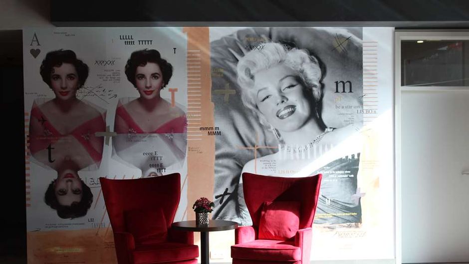 Star Inn Lisbon Airport Lobby