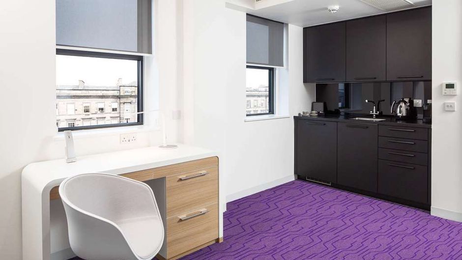 YOTEL Edinburgh Suite
