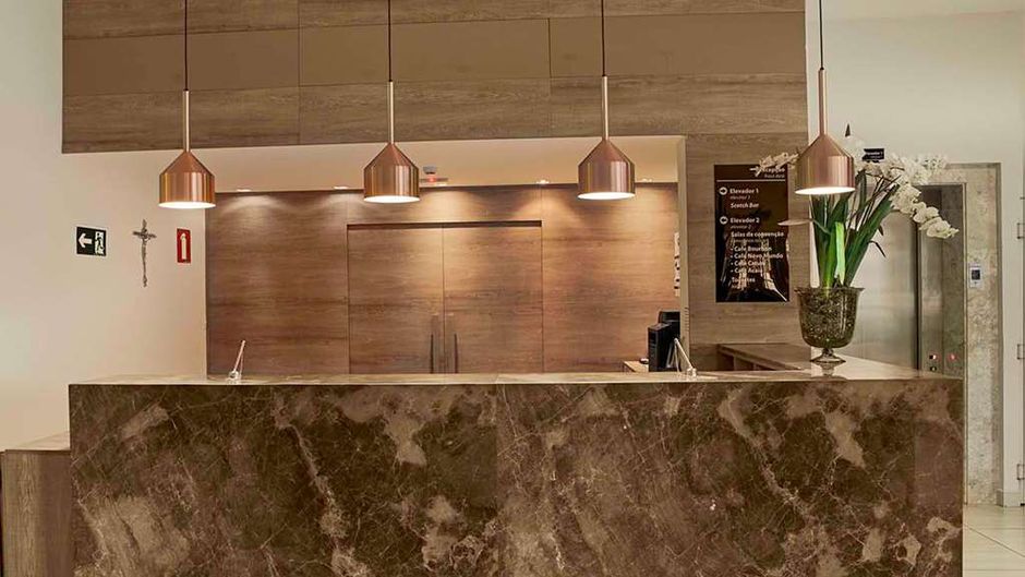 Tryp by Wyndham Varginha Cafe Royal Lobby