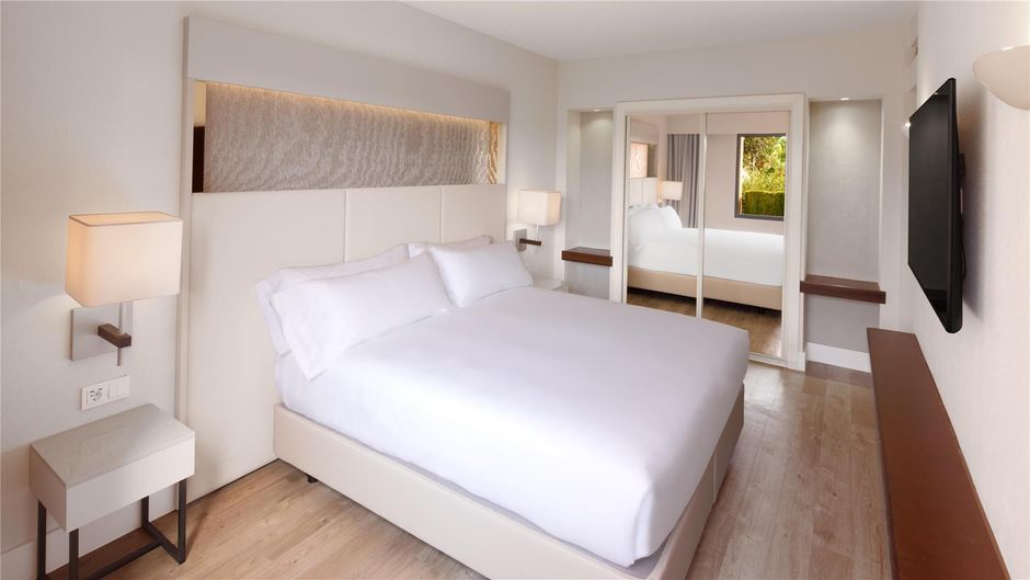 DoubleTree by Hilton Beach Golf Resort Other