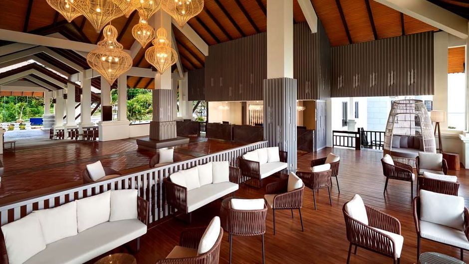 DoubleTree by Hilton Damai Laut Resort Lobby
