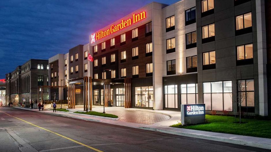 Hilton Garden Inn Moncton Exterior