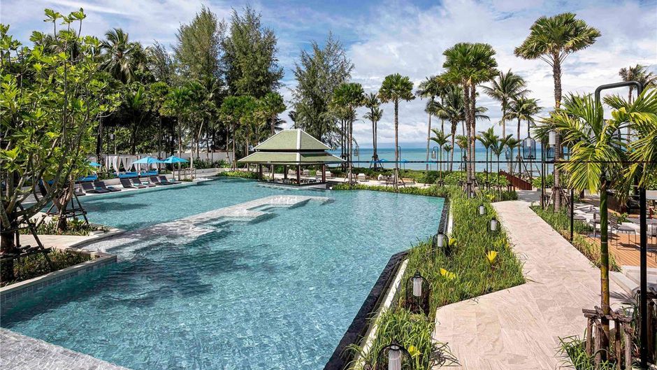Grand Mercure Khao Lak Bangsak Exterior