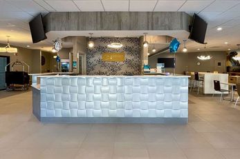 Clarion Pointe