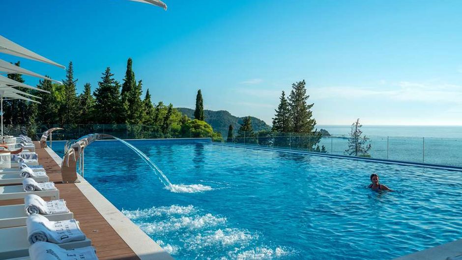 Dukley Hotel Resort Pool