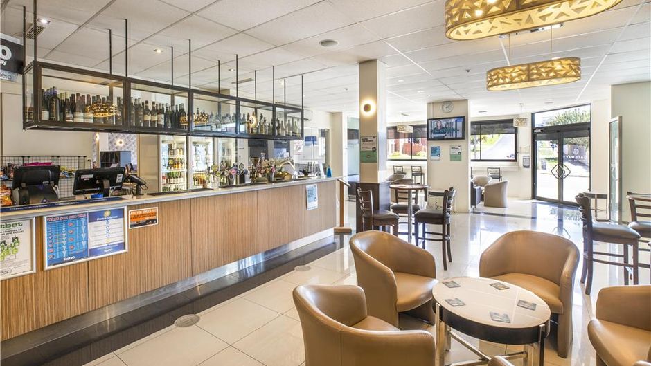 Gateway Hotel by Nightcap Plus Restaurant