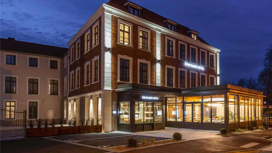 Mercure Saint-Omer Centre Gare Exterior
