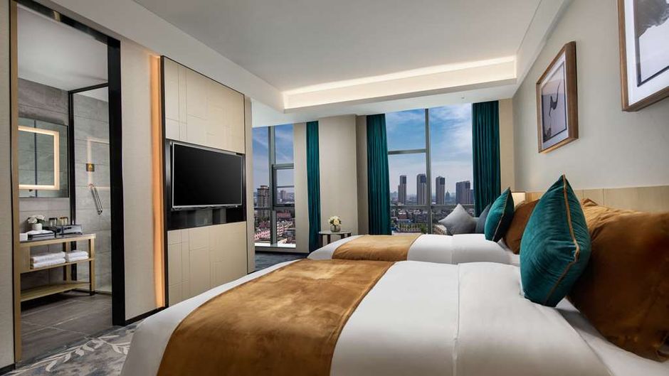Ramada by Wyndham Luoyang Downtown Room