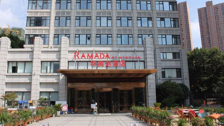 Ramada by Wyndham Wuhan Qingshan Exterior
