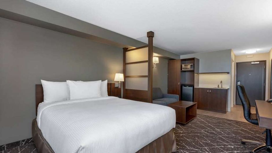 Microtel Inn & Suites by Wyndham Room