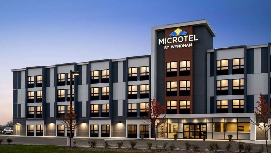 Microtel Inn & Suites by Wyndham Exterior