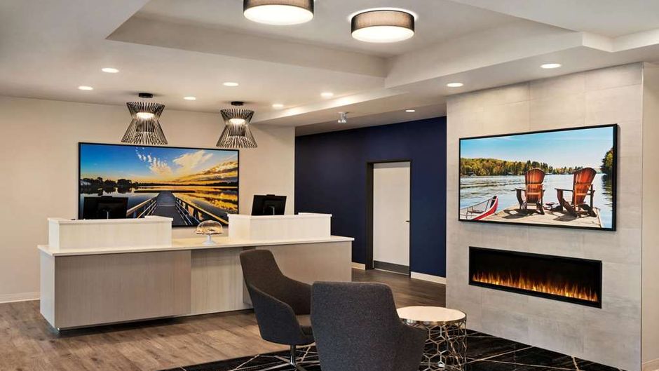 Microtel Inn & Suites by Wyndham Lobby