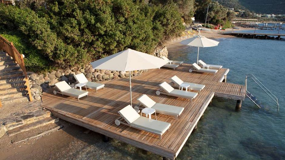 DoubleTree by Hilton Isil Club Resort Exterior