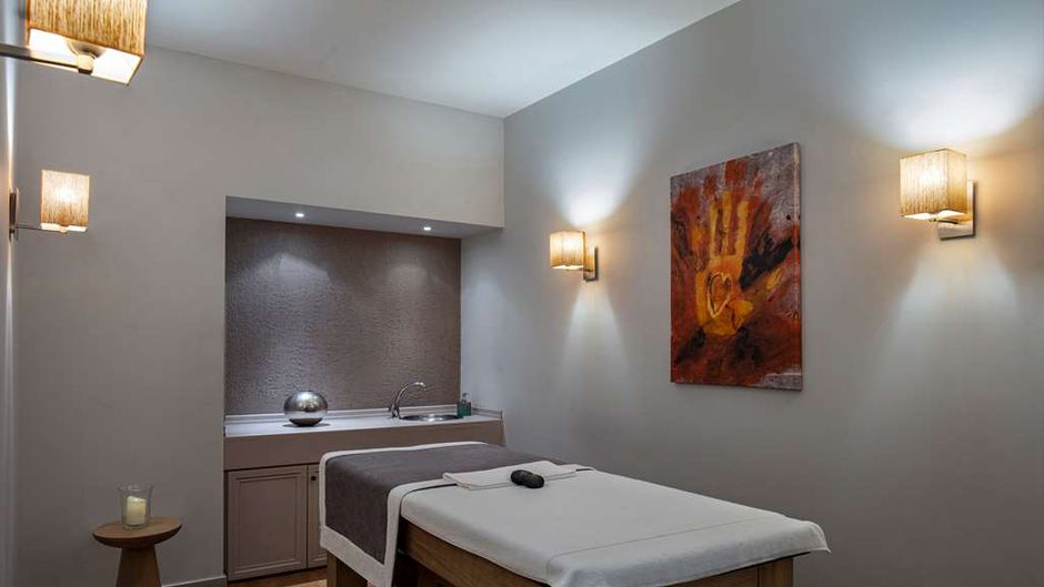 DoubleTree by Hilton Isil Club Resort Spa