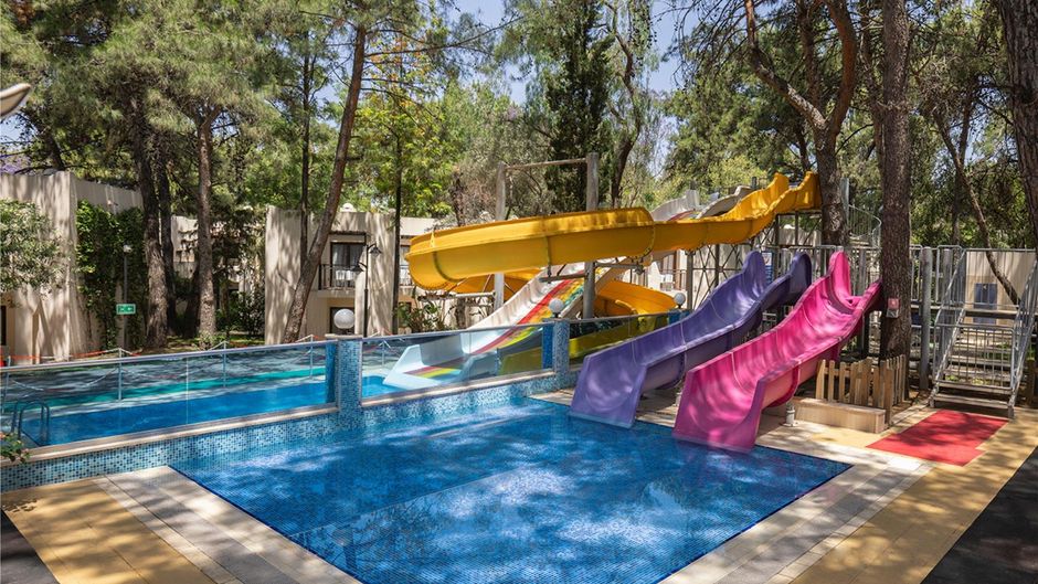 DoubleTree by Hilton Isil Club Resort Pool