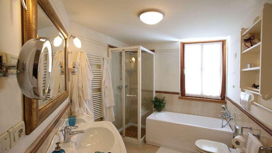 Alpen Suite Hotel Room