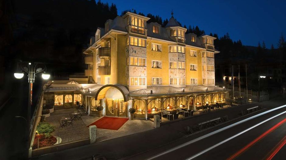 Alpen Suite Hotel Exterior