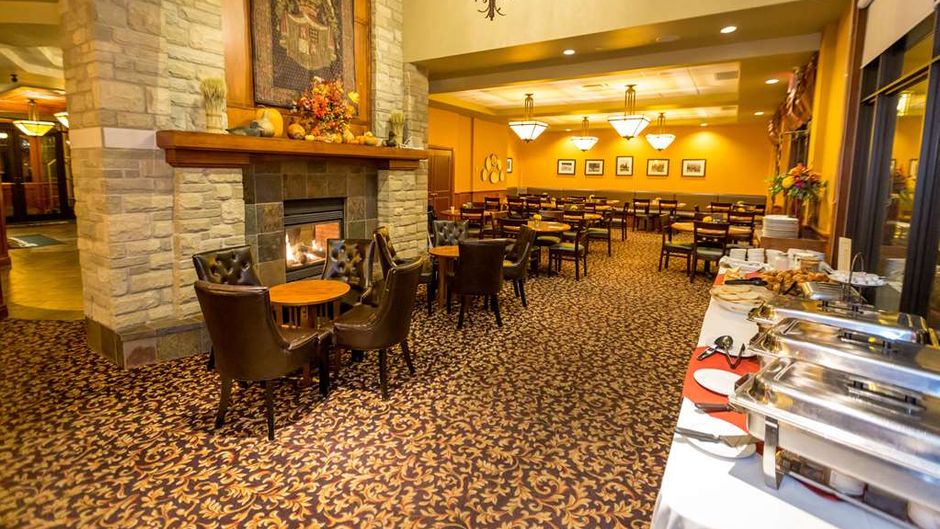 Calabogie Peaks Resort, Ascend Hotel Restaurant