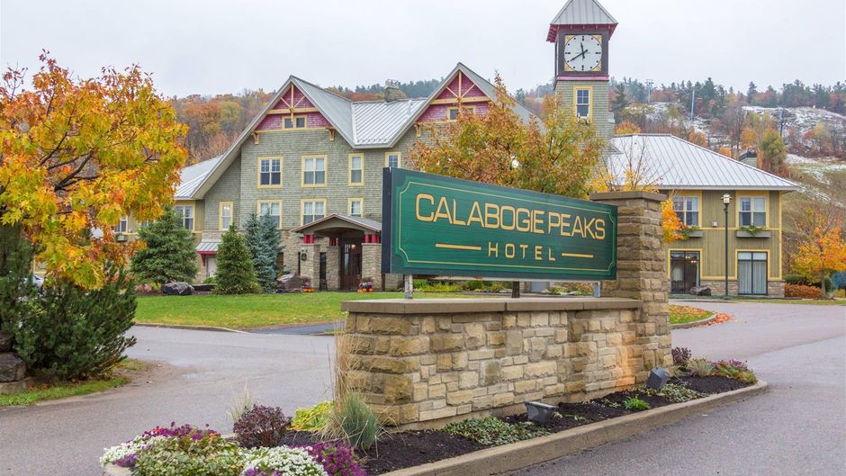 Calabogie Peaks Resort, Ascend Hotel Exterior