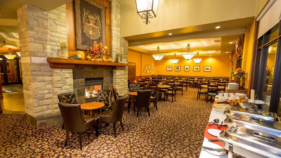 Calabogie Peaks Resort, Ascend Hotel Restaurant