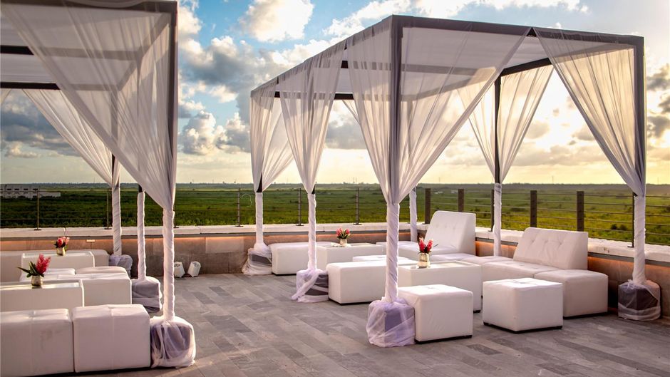 Hilton Cancun, an All-Inclusive Resort Meeting