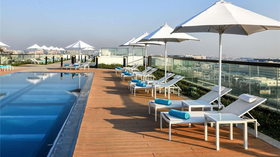 Grand Mercure Dubai City Pool