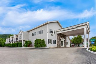 Quality Inn and Suites Gorham Riverside