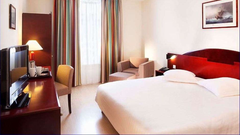 Hotel L'Amiraute Brest Room