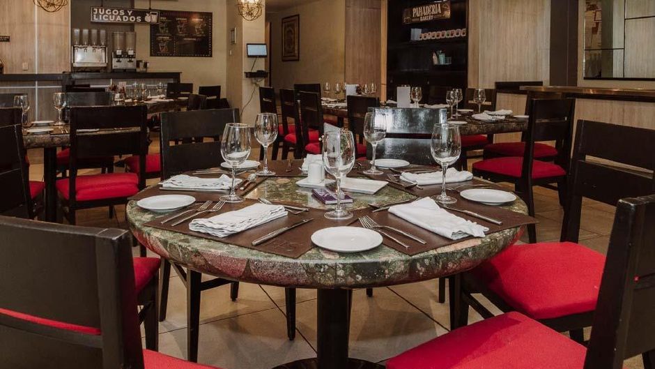 HS HOTSSON Hotel Tampico Restaurant