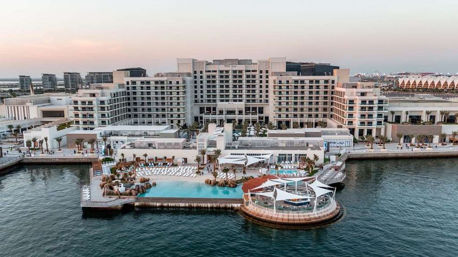 Hilton Abu Dhabi Yas Island Exterior